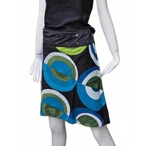 Pacap  Reversible And Adjustable Mini Wrap Skirt In bold Circle Print  Large